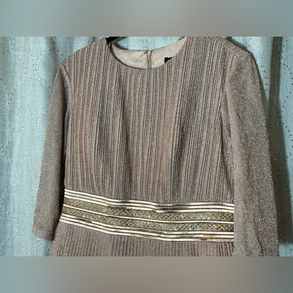 Ieena for Mac Duggal shimmering pleated a-line 3/4 sleeve gown rose gold size 16 - Picture 8 of 14